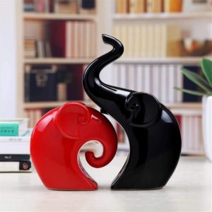 Xtore Ceramic Elephant Couple Piano Finish Figures, 28 x 22 cm, Black And Red, 2 Piece