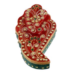 Xtore® Traditional Leaf Styled Rajasthani Chopra | Kumkum/Roli Box | Sindoor Box | Made with Famous Makrana Marble (Pack of 1, Red)
