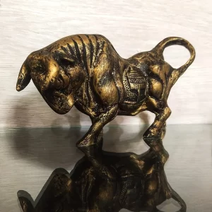 XTORE Brass Finish Bull Resin Statue for Home Deco...
